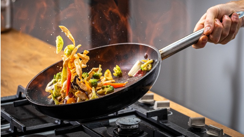 de beste wokpan met antiaanbaklaag